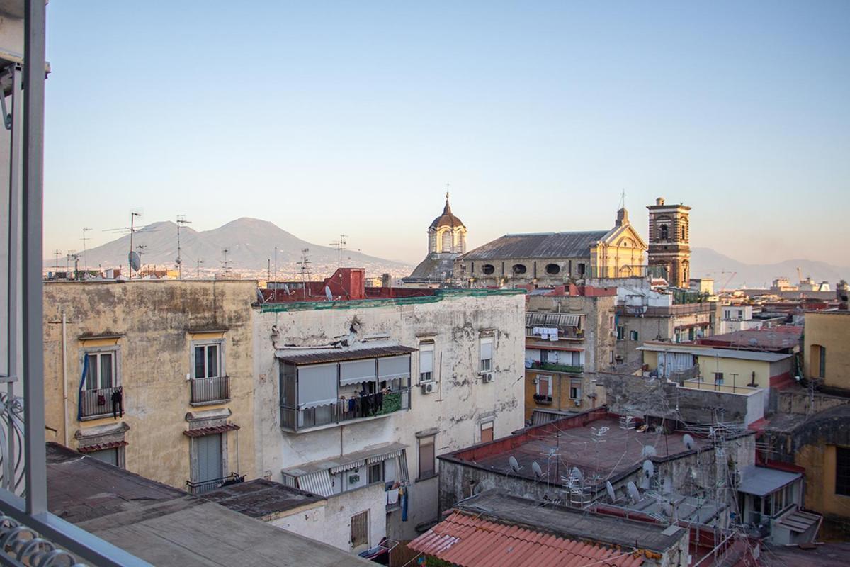 Wanderlust Spaccanapoli Points Of View ภายนอก รูปภาพ