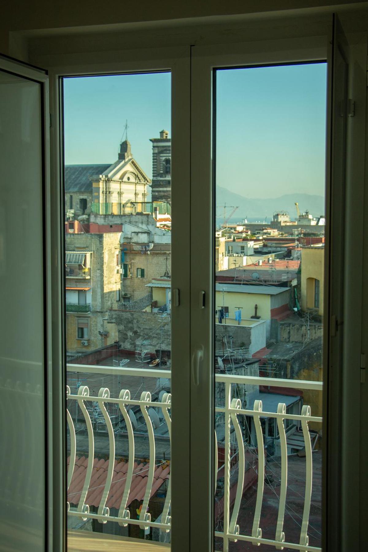 Wanderlust Spaccanapoli Points Of View ภายนอก รูปภาพ